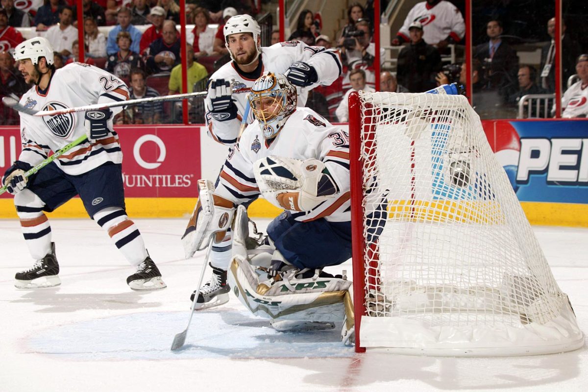 Dwayne-Roloson-015627962.jpg